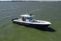 2014 SeaHunter 37 Tournament "Black Magic" photo 3