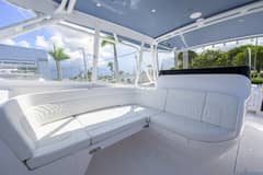 2022 Intrepid 409 Valor photo 9