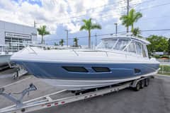 2022 Intrepid 409 Valor photo 5