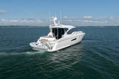 2009 Tiara Yachts 5800 Sovran "Jayda" photo 4