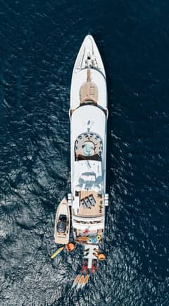 2012 Trinity Yachts Tri-Deck "Champagne Seas" photo 5
