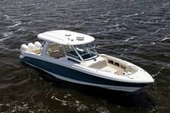 2021 Boston Whaler Realm photo 6