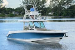 2018 Boston Whaler 380 Outrage photo 6