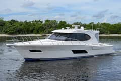 2017 Riviera 445 SUV "Aquarius" photo 7
