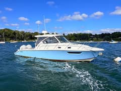 2023 Pursuit OS 325 Offshore "Bluebird Skies" photo 1