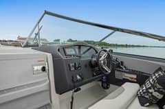 2021 Regal 33 Express photo 9