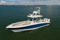 2017 Boston Whaler 370 Outrage photo 3