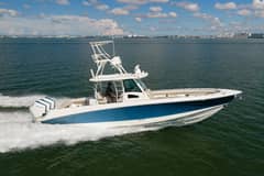 2017 Boston Whaler 370 Outrage photo 7