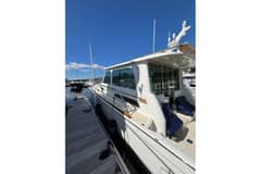 2018 Sabre 42 Express "Three Belles" photo 4
