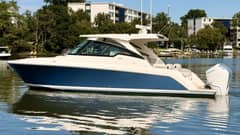 2026 Tiara Yachts 34 LX photo 2