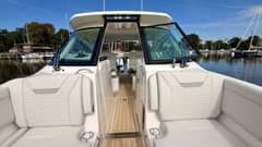 2026 Tiara Yachts 34 LX photo 6