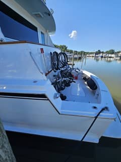 1991 Hatteras 70 Cockpit Motor Yacht photo 9