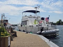 2001 Mainship 43 Trawler Aft Cabin "Charley" photo 3