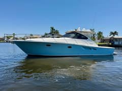 2018 Tiara Yachts 4300 Open photo 4