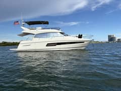 2022 Prestige 460 photo 3