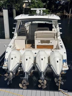 2020 Boston Whaler photo 4