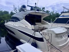 2020 Riviera 4800 Sport Yacht photo 2