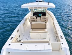 2024 Boston Whaler 330 Outrage photo 4
