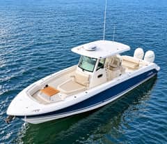 2024 Boston Whaler 330 Outrage photo 1