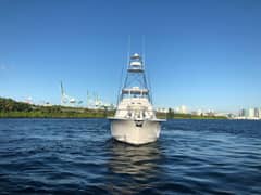 2006 Hatteras 64 Convertible "The Whiting Way" photo 3