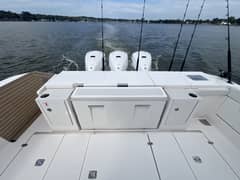 2025 Pursuit OS 445 Offshore photo 4