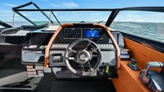 2022 Cruisers Yachts 34 GLS photo 2