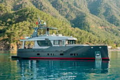 2019 Bering Steel Expedition Yacht "DIESEL THERAPY" photo 1