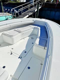 2019 Yellowfin 32 Offshore photo 3