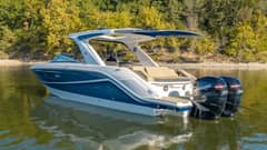 2021 Sea Ray 310 SLX Outboard photo 2