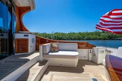 2021 Hinckley "Vera North" photo 4