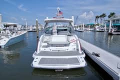 2015 Formula 350 Crossover Bowrider "Ship Faced" photo 5