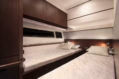 2019 Galeon 550 Fly "Group Therapy" photo 9