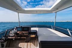 2019 Galeon 550 Fly "Group Therapy" photo 5
