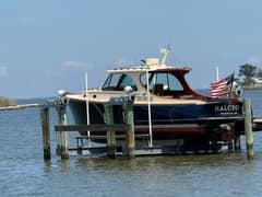 2013 Hinckley Talaria 34 "Halcyon" photo 1