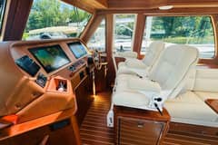 2025 Sabre 48 Salon Express "Peregrine" photo 4