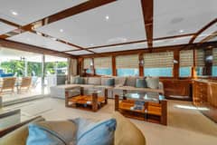 2015 Hargrave Flybridge "QUIET SUN" photo 3