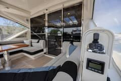 2021 Riviera 6000 Motor Yacht photo 9