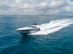 2004 Pershing Express photo 9