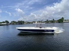 2006 Intrepid 370 "PENSION PENDING" photo 2