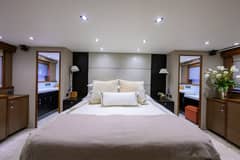 2013 Hatteras 80 Motor Yacht "H2OME" photo 7