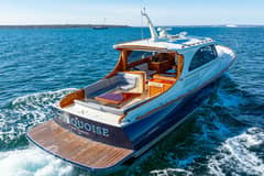 2017 Hinckley Talaria 43 "TURQUOISE name reserved" photo 2