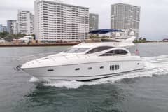 2008 Sunseeker Manhattan 70 photo 3