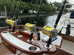 2006 Viking 52 Convertible "Rusty" photo 5