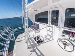2003 Viking 65 Enclosed Bridge "BELLA BETTY" photo 5
