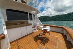 2004 Viking 61 Convertible "Mariah Jean" photo 6