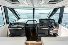 2016 Tiara Yachts Q44 "LIVIMAC" photo 2