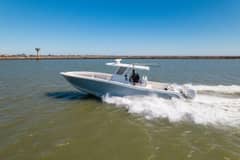 2019 Invincible 39 Open photo 1