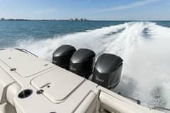 2016 Grady-White 330 Express photo 6