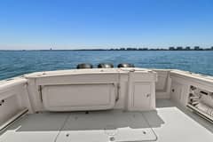 2016 Grady-White 330 Express photo 9