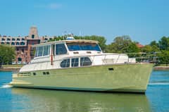 2006 Huckins 56 Linwood "STARLIGHT" photo 2